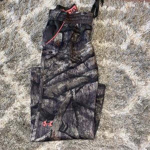 Camo underarmour bootcut sweatpants